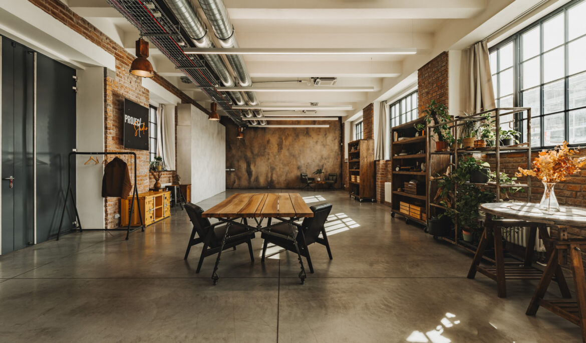 project studio, kreativní studio, foto a video studio, podcast studio, pronájem ateliéru, soukromé akce studio pronájem studia Praha, multifunkční prostor creative studio prague, foto video podcast studio, rental creative space, private event studio, studio for rent Prague, design studio for rent